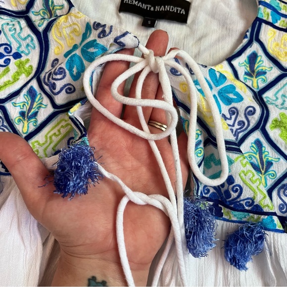 Hemant & Nandita embroidered tassel tie cape top - Picture 10 of 13